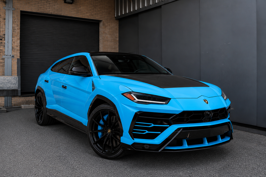 Lamborghini Urus rental