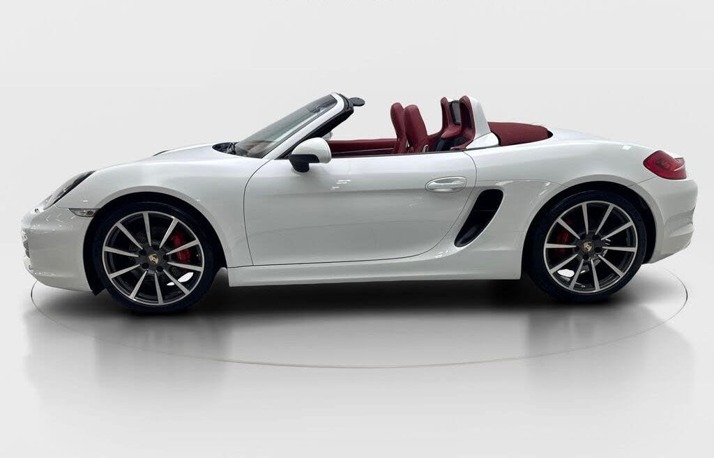 Porsche Macan gallery image 3